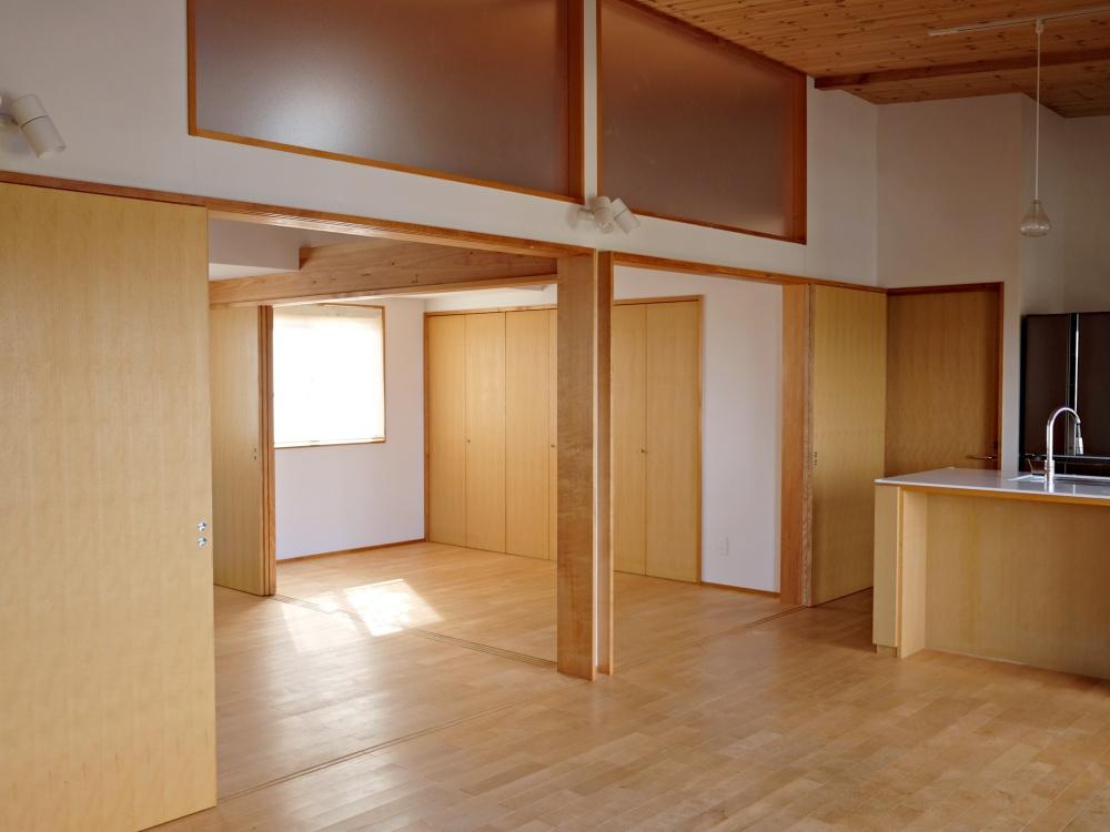 2階|どの部屋にも明るい自然光が入ります。