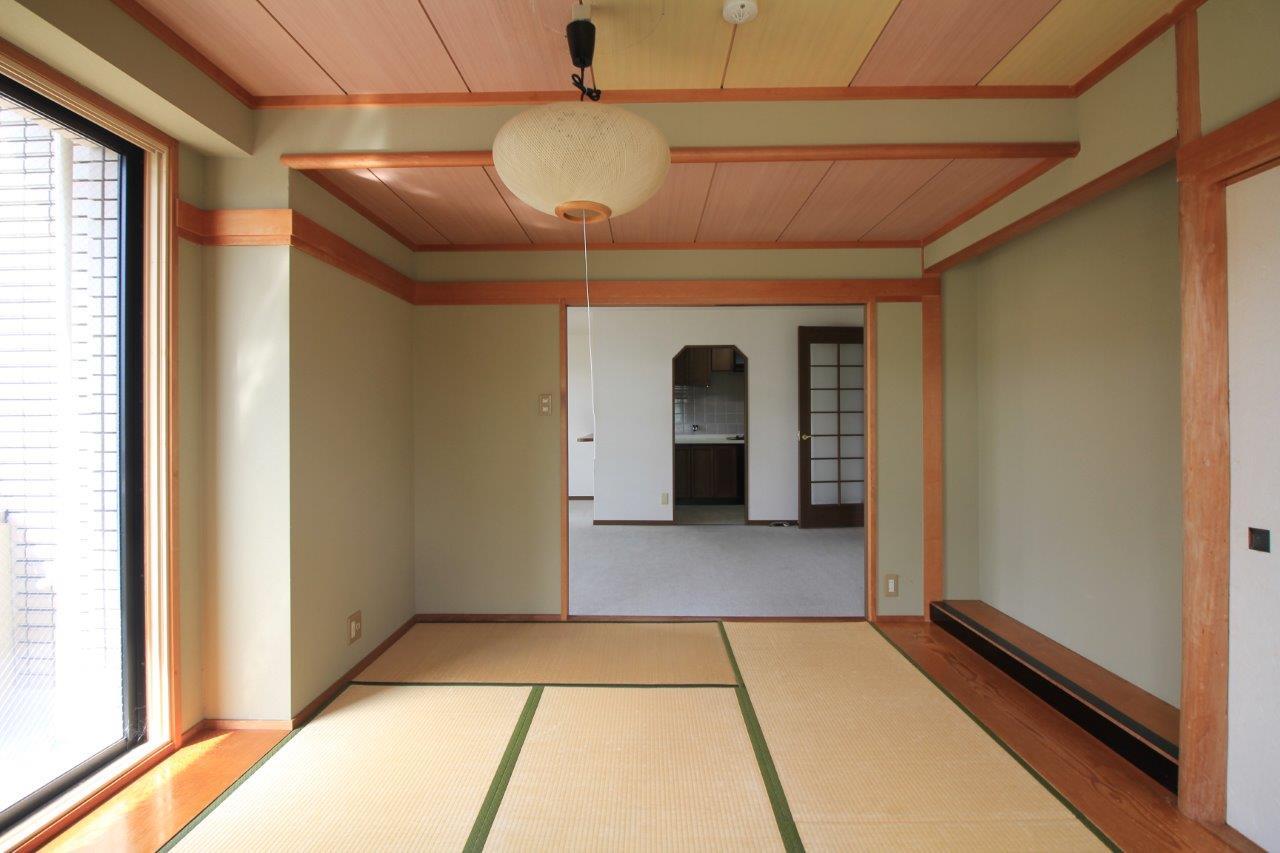 床の間のある和室。