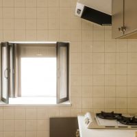 金沢市本多町の賃貸物件/キッチンはタイル張り