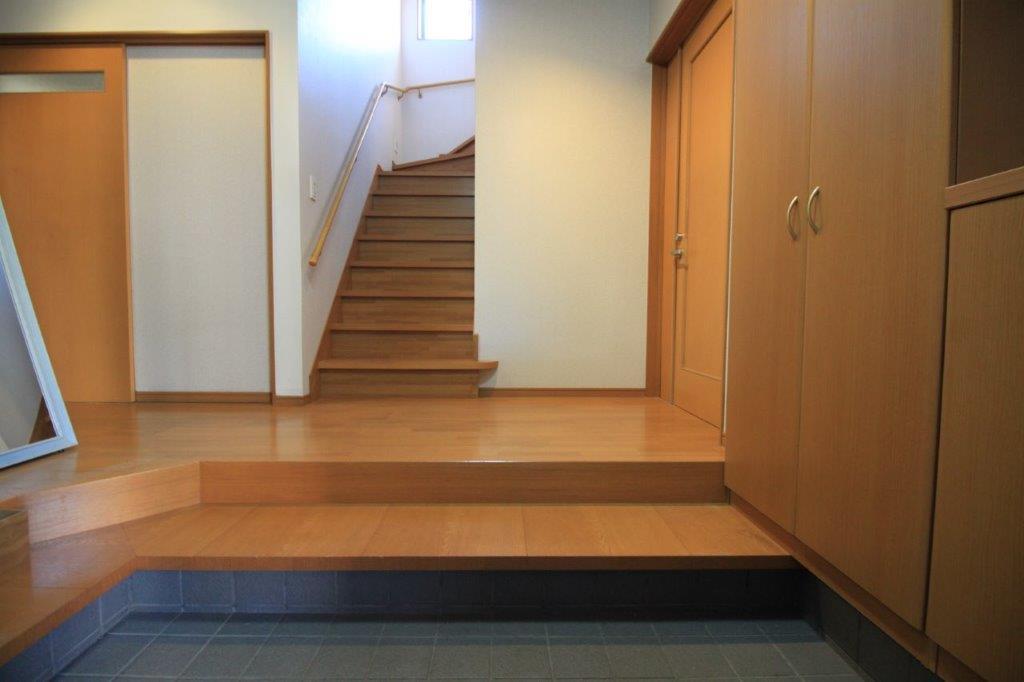 金沢市小橋町の賃貸物件/広々した玄関