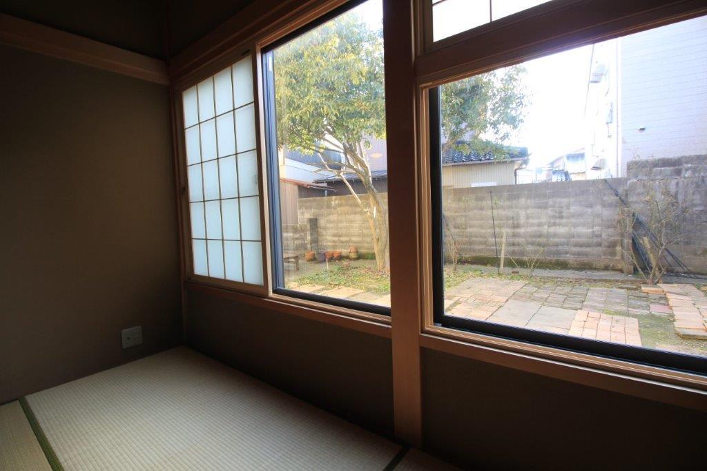 金沢市小橋町の賃貸物件/和室からも金木犀を望むことが出来ます