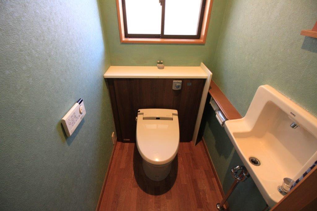 金沢市小橋町の賃貸物件/1階トイレ。2階にもトイレあります。