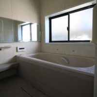 金沢市小橋町の賃貸物件/浴室。給湯は灯油となります。