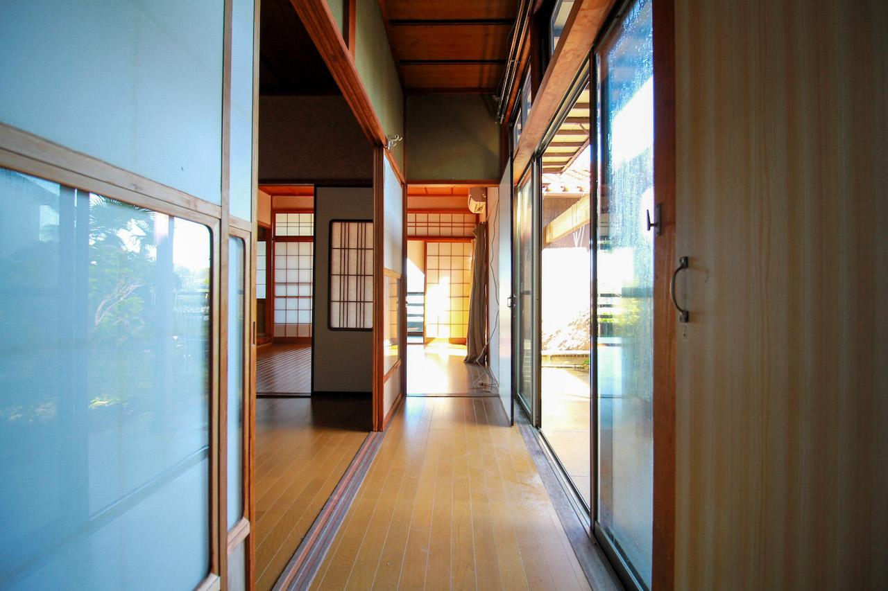 金沢市小立野の賃貸物件/南東側にも縁側あり。