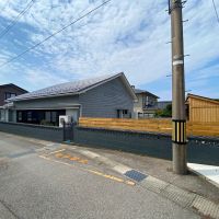 かほく市の売買物件/建物裏側