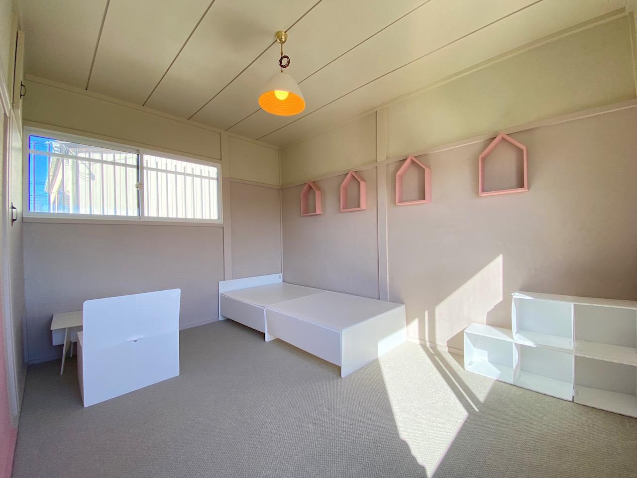 石川県河北郡内灘町字鶴ヶ丘3丁目の売買物件/2階寝室　こちらの部屋は可愛らしいピンクのお部屋