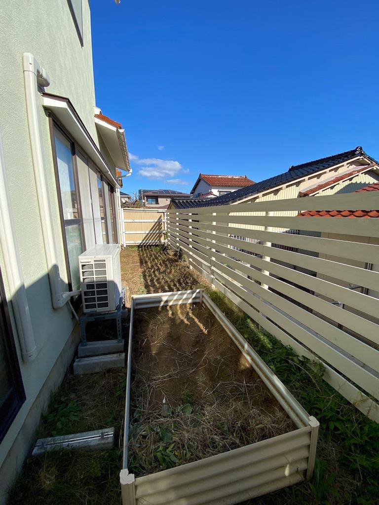 石川県河北郡内灘町字鶴ヶ丘3丁目の売買物件/小さな庭もあるので、ちょっとした家庭菜園も楽しめそう