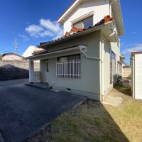 石川県河北郡内灘町字鶴ヶ丘3丁目の売買物件/建物裏には倉庫もあります　キャンプ用品やスタッドレスタイヤなんかの保管にはちょうど良いお大きさです