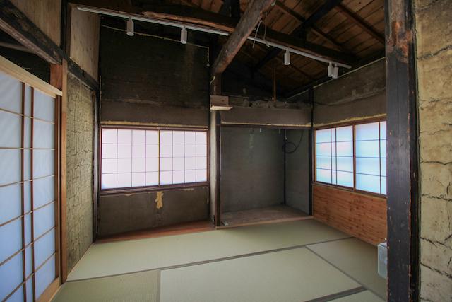 金沢市水溜町の賃貸物件/２階６帖。侘び寂びを感じます。