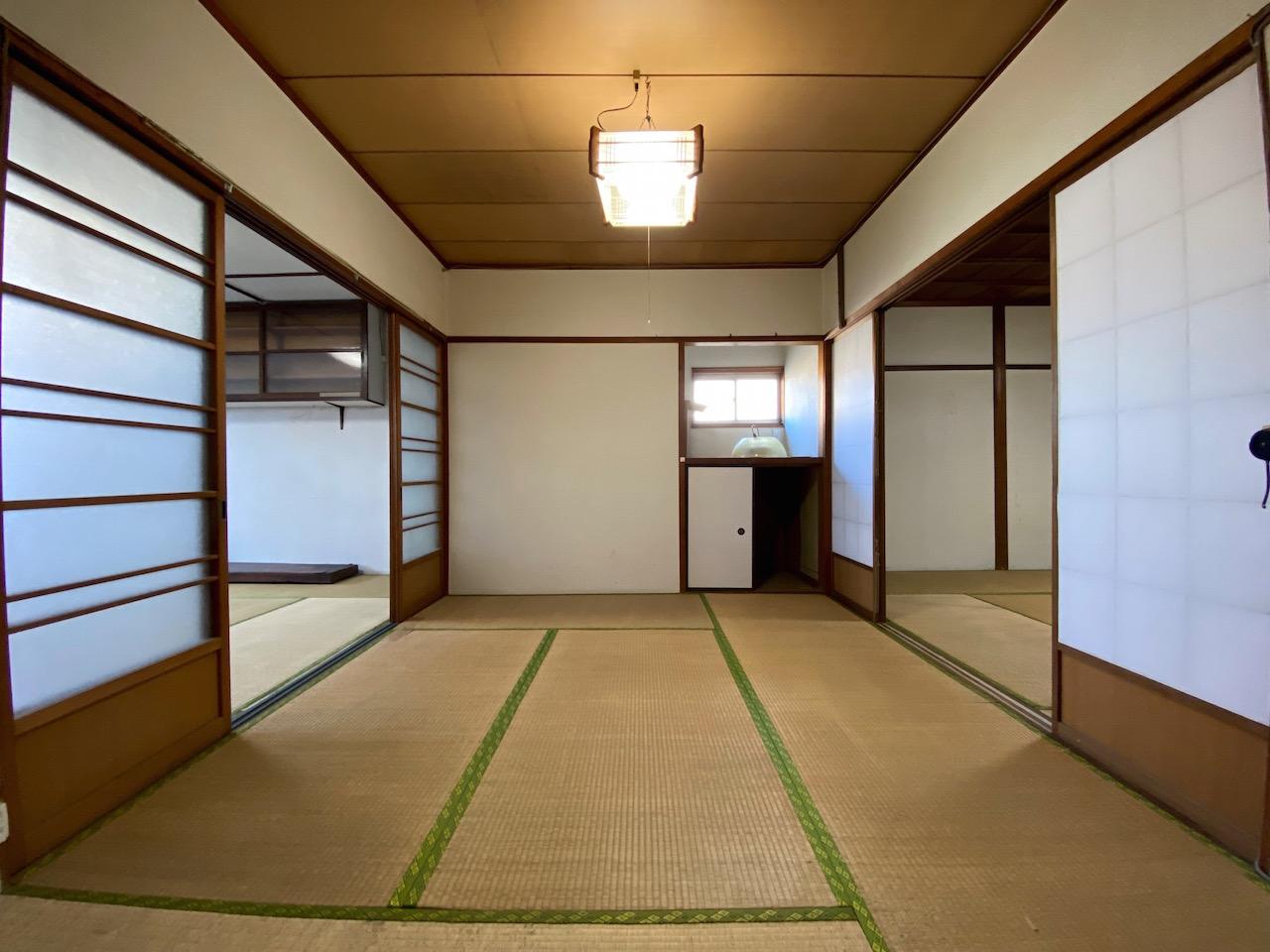 金沢市野町の売買物件/1階 真ん中の6帖和室