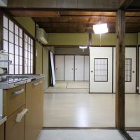 金沢市本多町二丁目の賃貸物件/ダイニングはフローリングに変更済