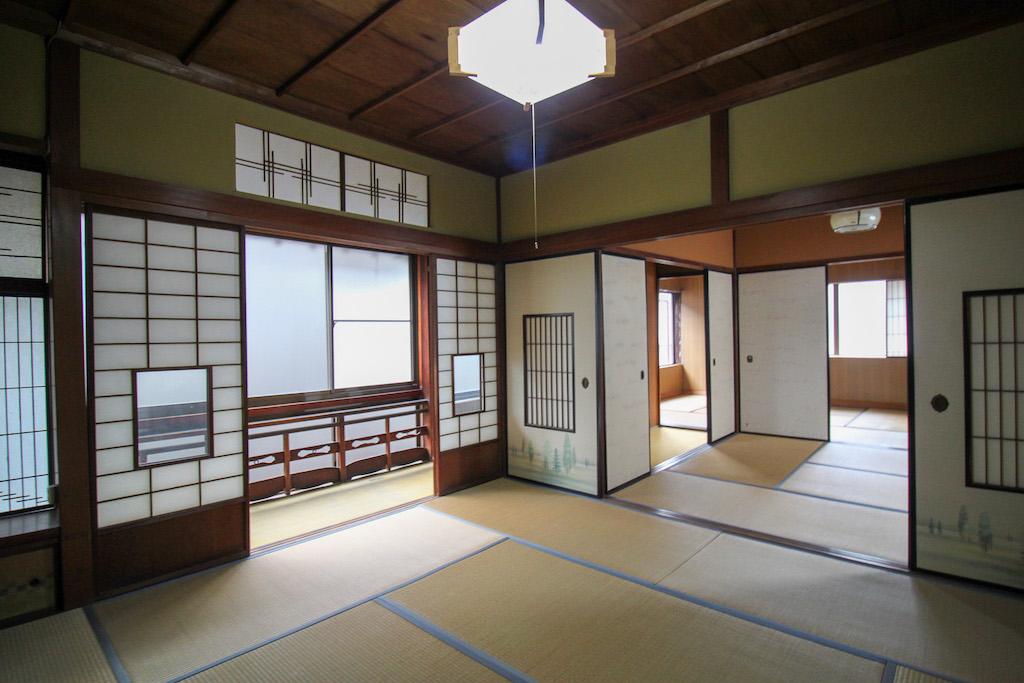 金沢市本多町二丁目の賃貸物件/２階８畳和室