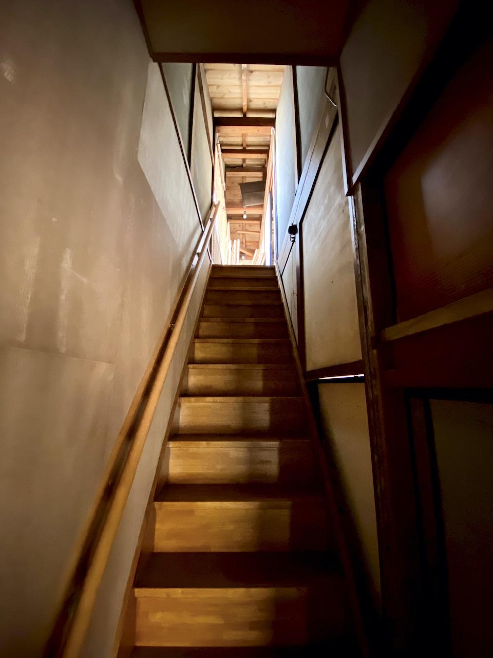 金沢市六枚町の賃貸物件/屋根裏小屋の階段