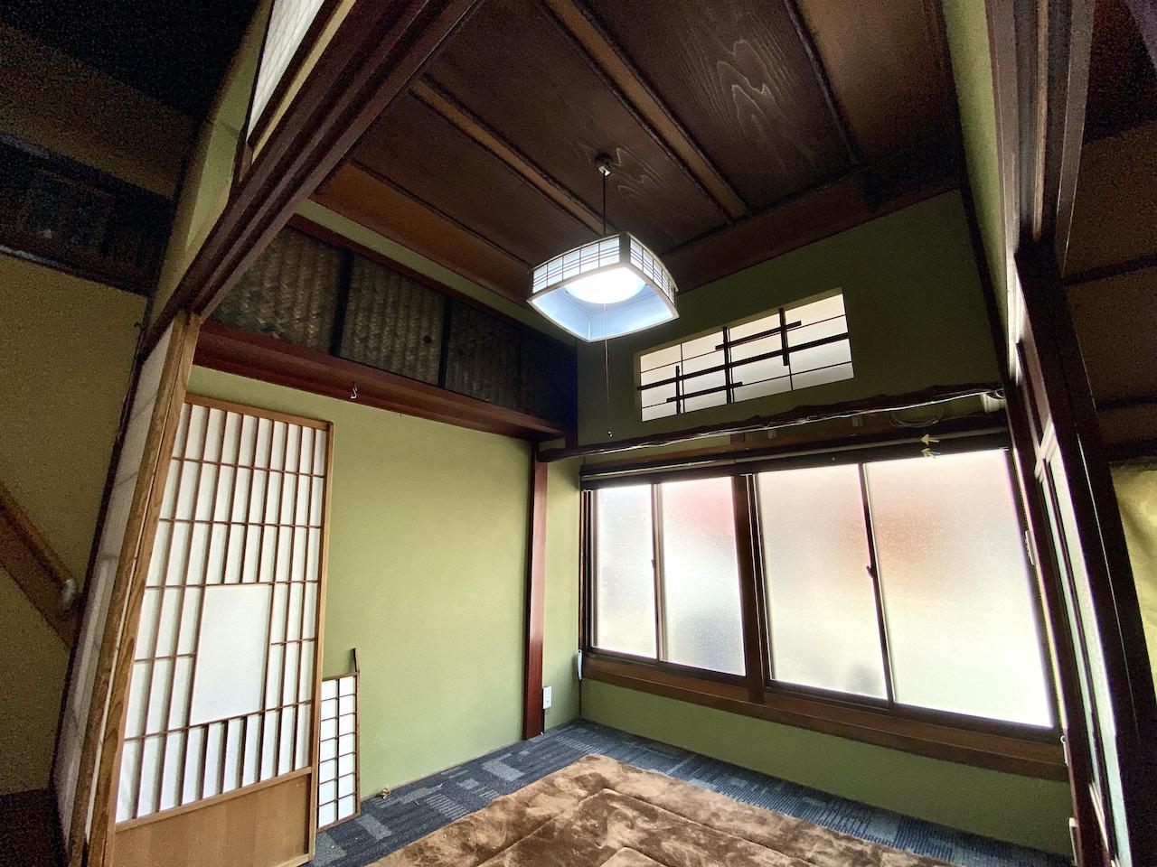 金沢市六枚町の賃貸物件/天井の造りや上棚までこだわりを感じます