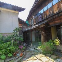 石川県金沢市扇町の賃貸物件/主屋と土蔵の取り合い
