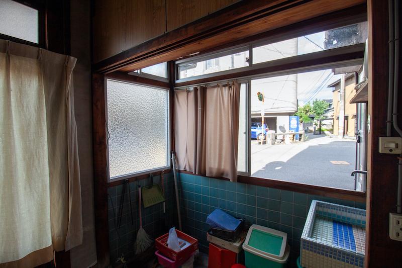 金沢市油車の賃貸物件/こちらの窓からかき氷を手渡していたそうな