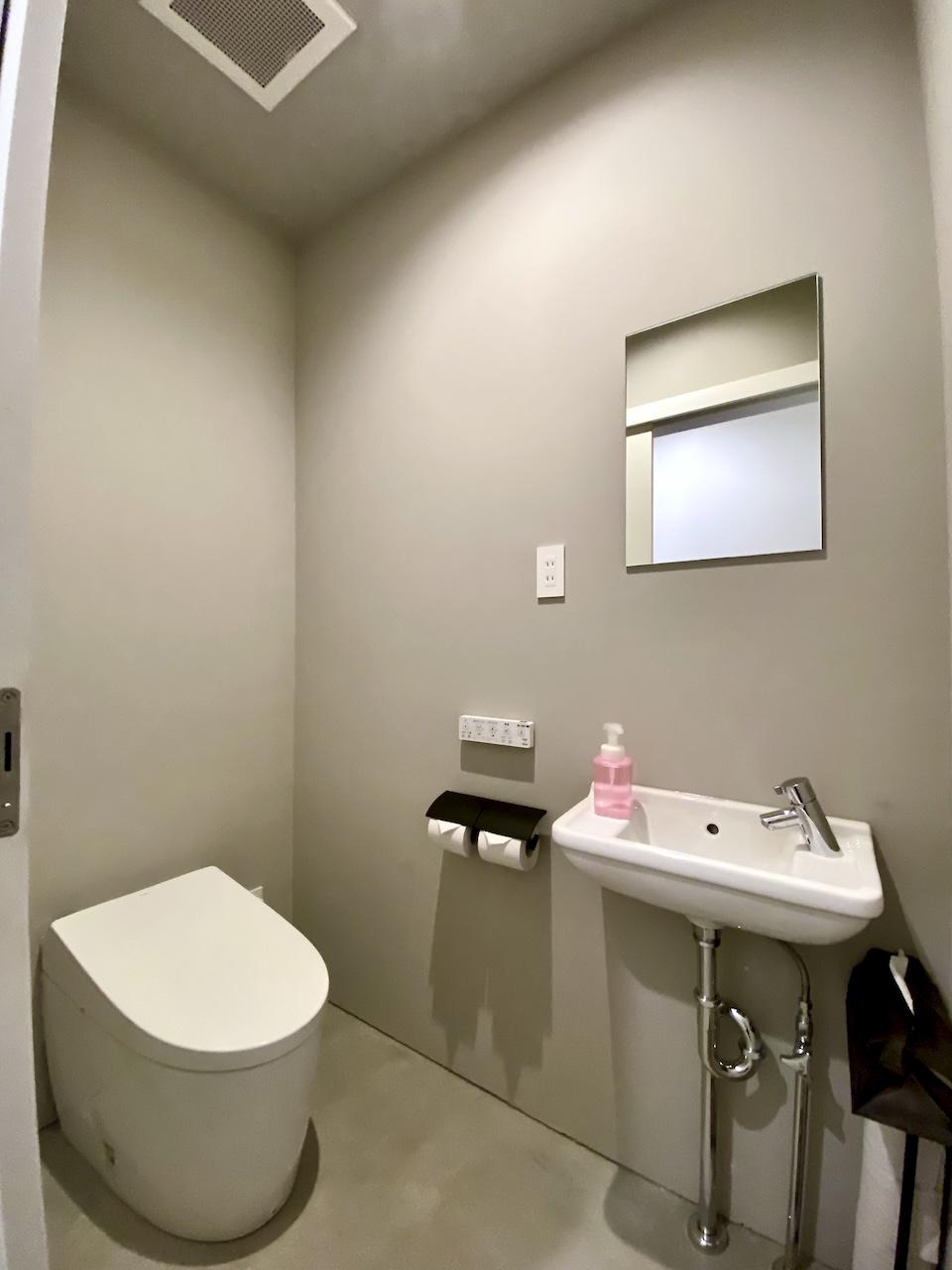 金沢市香林坊1丁目の賃貸物件/男子トイレ