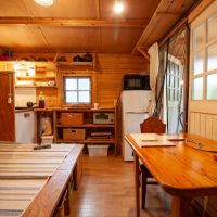 福井県坂井市三国町崎の売買物件/4.5畳に必要なものが詰まっています。