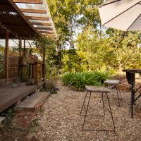 福井県坂井市三国町崎の売買物件/庭と緩やかにつながる建物