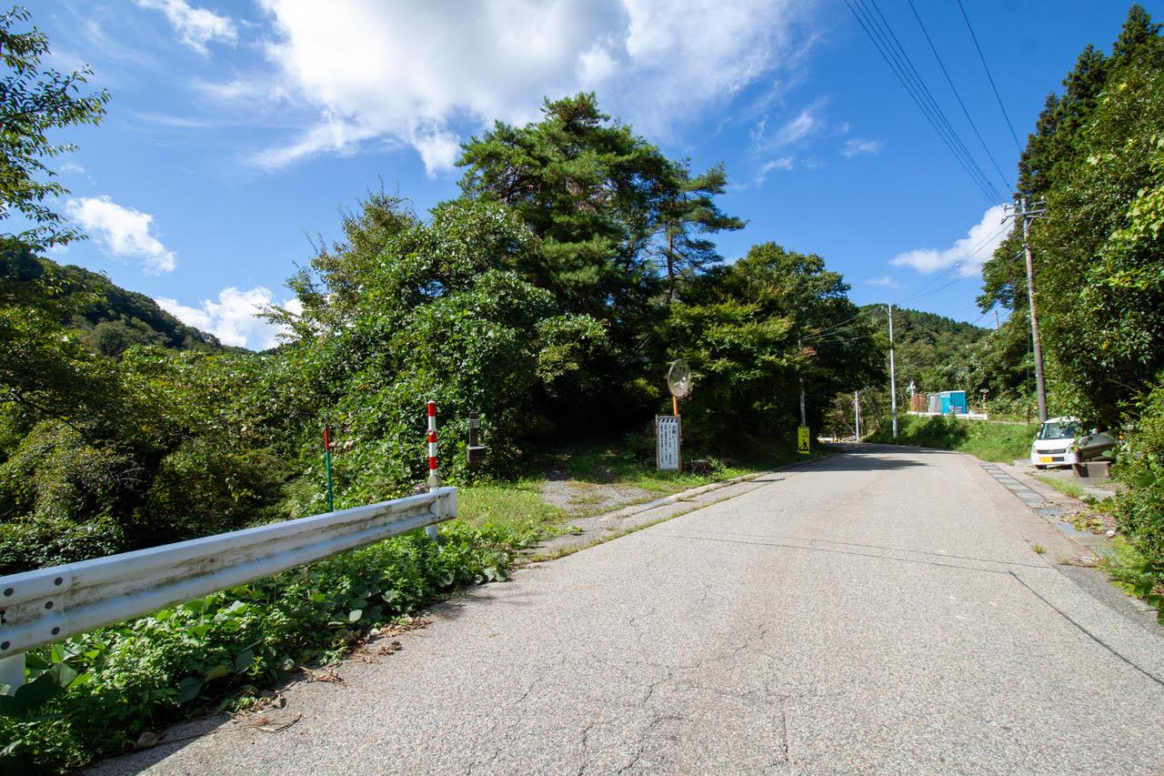 珠洲市若山町上山の売買物件/前面道路