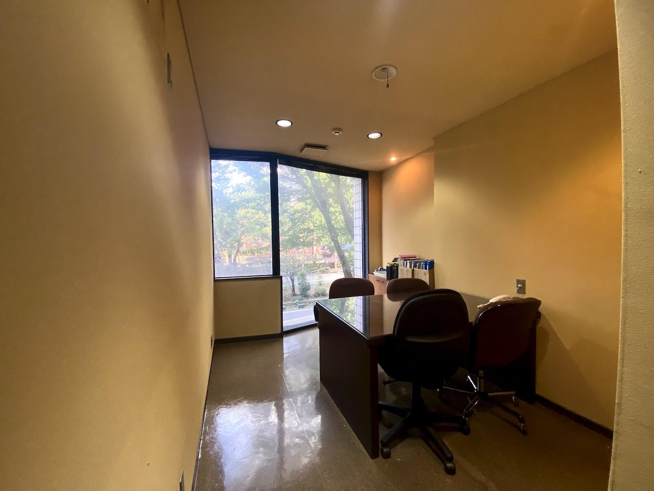 金沢市広坂1丁目の賃貸物件/2階応接間