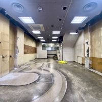 金沢市広坂1丁目の賃貸物件/1階元店舗フロア　歴史を語る素材の風合いが魅力的