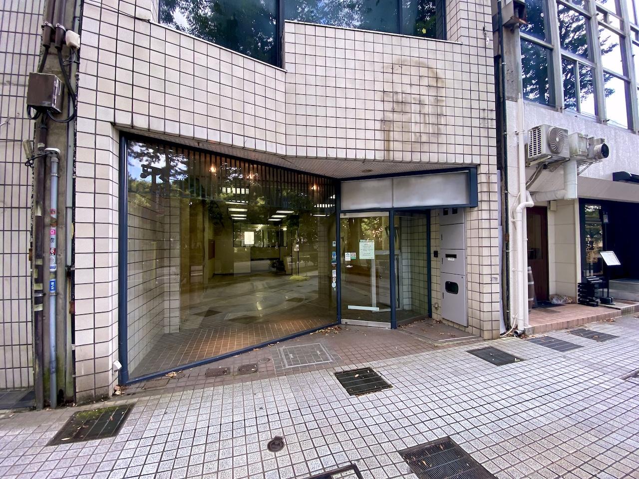 金沢市広坂1丁目の賃貸物件/間口は広めなので、街の人がふらりと立ち寄れる場所にするのも良さそう