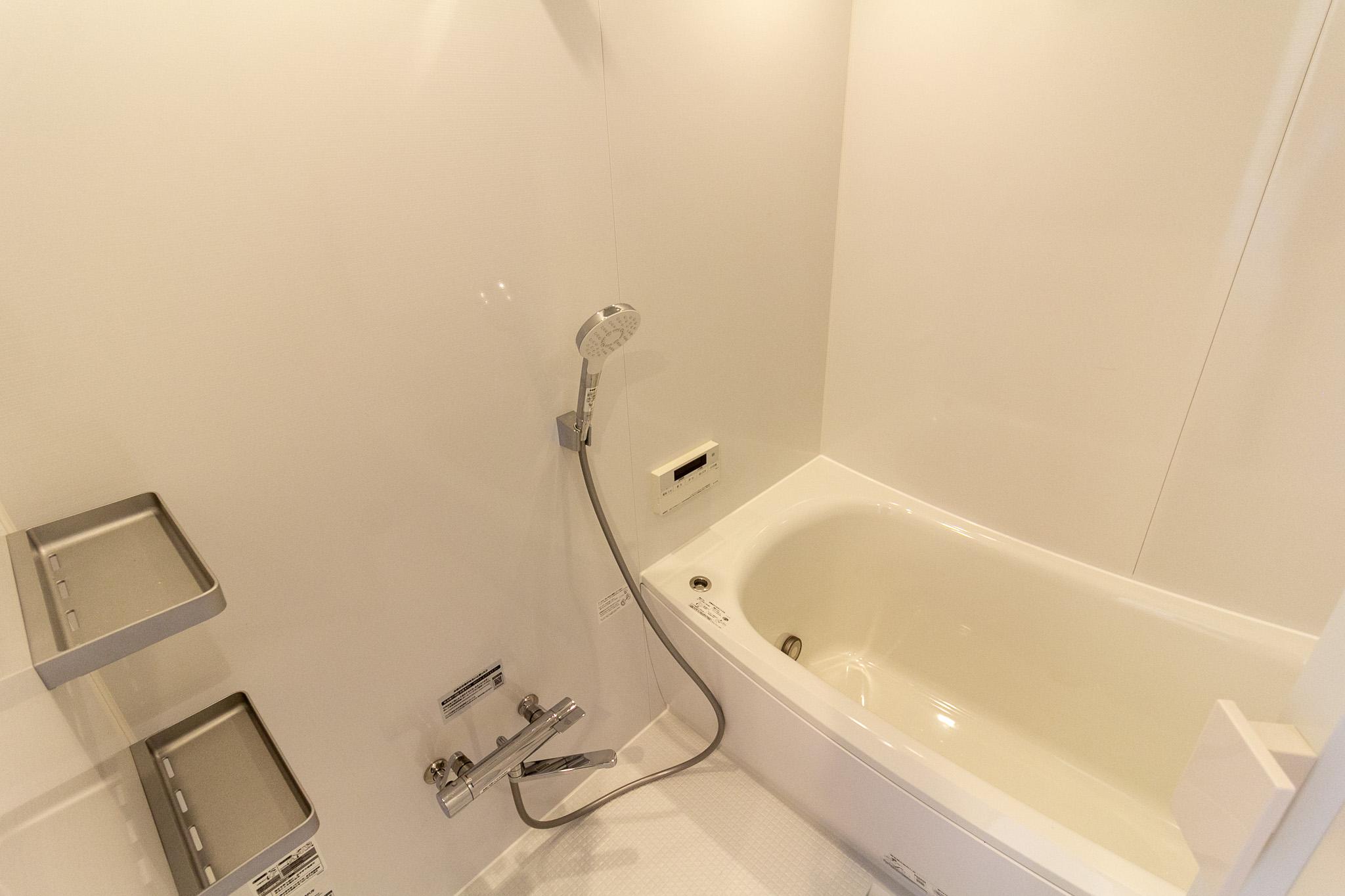金沢市中央通町の賃貸物件/浴室暖房乾燥換気扇、追い焚き付きとなります