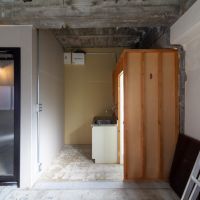 金沢市長町の賃貸物件/シンク・トイレが残置されています。トイレの扉はありません