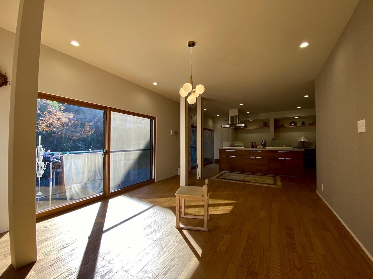 金沢市高尾南1丁目の売買物件/ダイニング横には家庭菜園も十分にできる庭があります