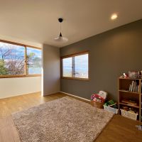 金沢市高尾南1丁目の売買物件/子供部屋2 この部屋の特徴はなんといっても窓からの景色