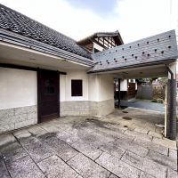 金沢市茨木町の賃貸物件/2台くらいなら車を停められるスペースはあります