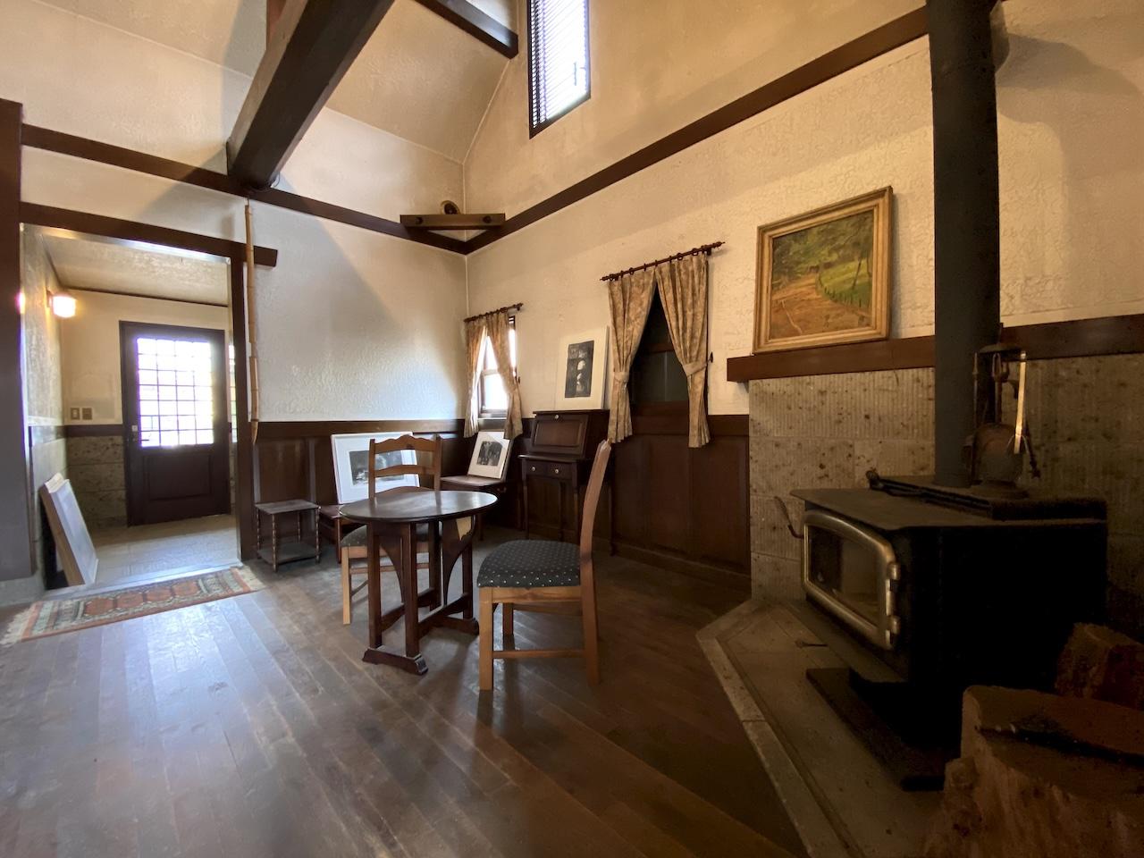 金沢市茨木町の賃貸物件/あまり見かけないこの暖炉は海外製です