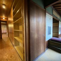 金沢市茨木町の賃貸物件/左は水回りスペース　右は和室　2つの空間が入り混じっています