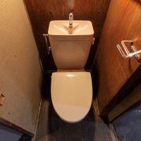 金沢市主計町の賃貸物件/厨房側のトイレ