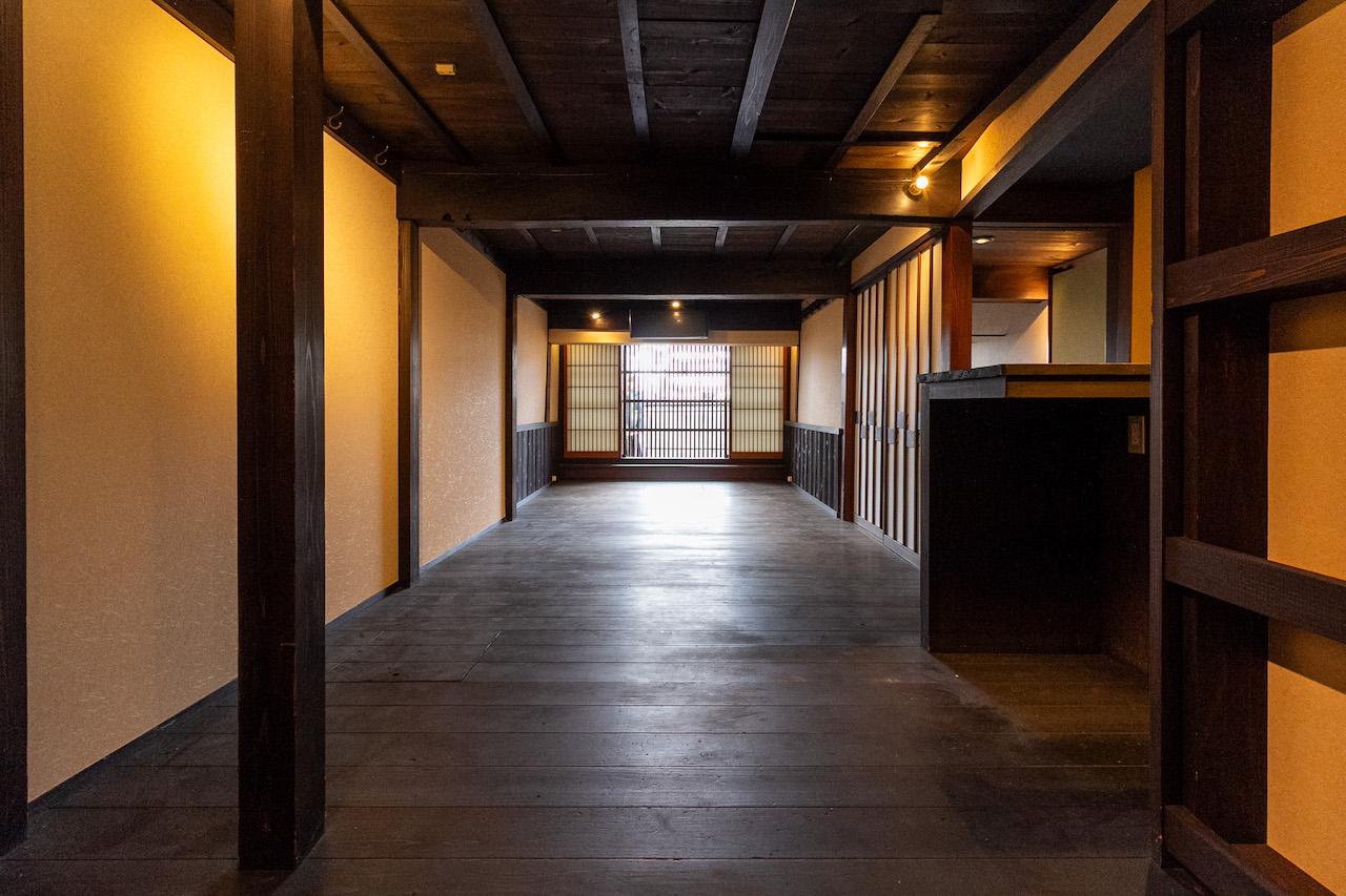 金沢市主計町の賃貸物件/元厨房前のカウンターから