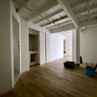 金沢市広坂1丁目の賃貸物件/室内奥にもダクトレールが付いています