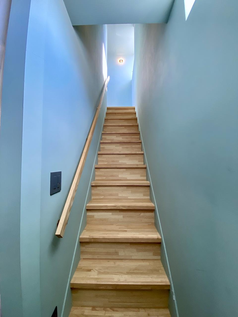 金沢市古府2丁目の売買物件/ターコイズブルーが眩しいです