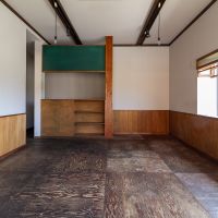 金沢市片町の賃貸物件/2階の元客席スペース全体写真。奥が南東側