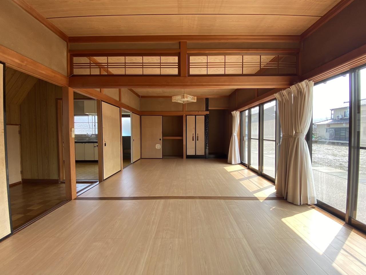 河北郡津幡町中須加はの賃貸物件/畳から板間に改装しました