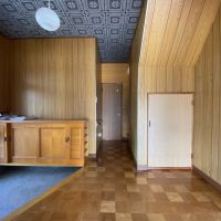 河北郡津幡町中須加はの賃貸物件/奥にはトイレ　階段下収納もあります