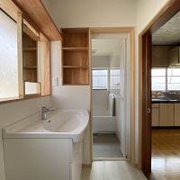 河北郡津幡町中須加はの賃貸物件/手洗機はコンパクトに、でも収納力はしっかり抑えてあります