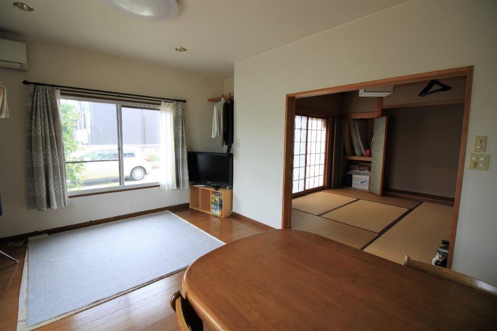 LDKと和室がつながっているので、広々と使えます。