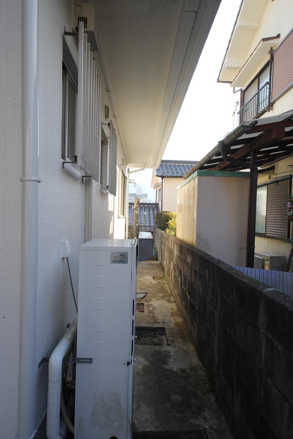 西側隣地との距離感
