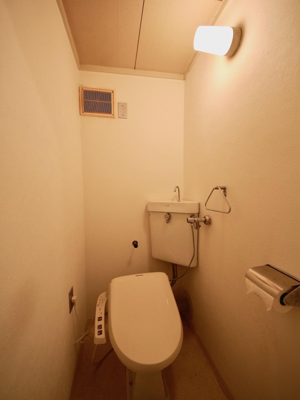トイレ コンパクトです