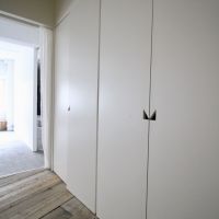 神戸市中央区山本通の賃貸物件/収納棚の愛らしい取手＊掲載写真は前回募集時（2021.4月）のものです。