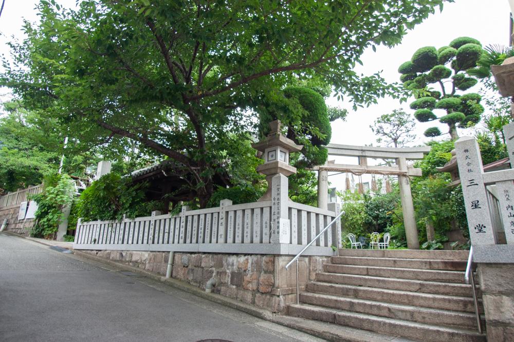一宮神社のお向かい