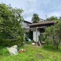 西宮市名塩の賃貸物件/農地には物置用の納屋もある。