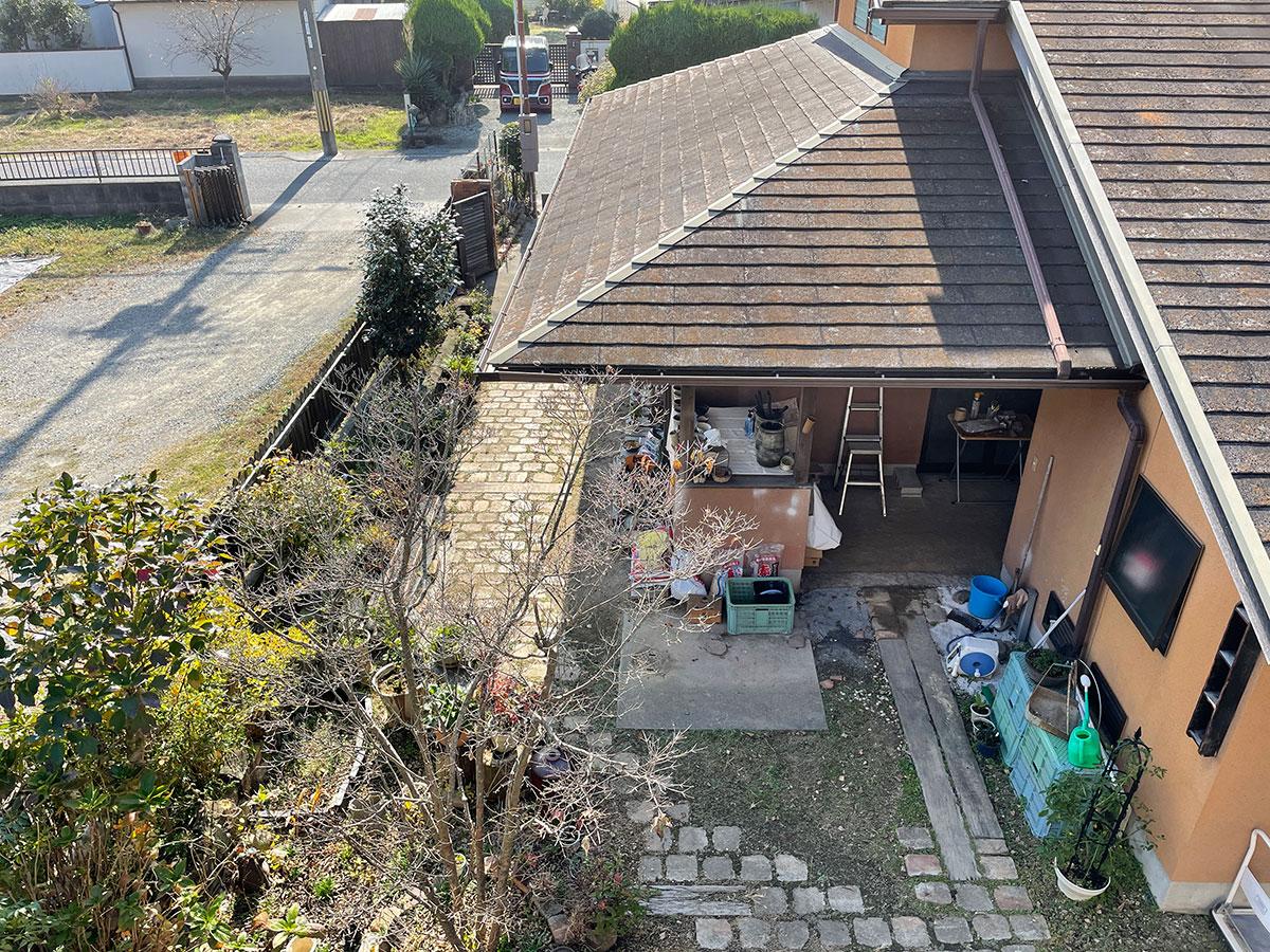家屋のベランダから陶房