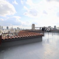 神戸市中央区北野町の賃貸物件/南側には三宮のビル群から海まで望めます（屋上）
